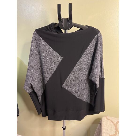 Joseph Ribkoff  black/ gray Color-Blocked Top Style - 223043, size 14 - Picture 2 of 9